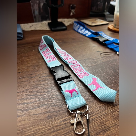 LOVE PINK Victoria Secret Detachable Lanyard light baby blue and pink - Picture 4 of 6